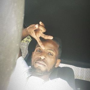 Meet your Posher, Troy